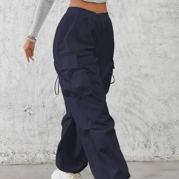 Grey cargo pants - Picture 2 of 5